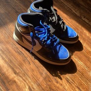 Air Jordan 1 high royal toe